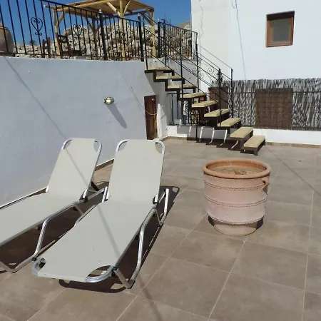 Anna Maria Villa Líndos