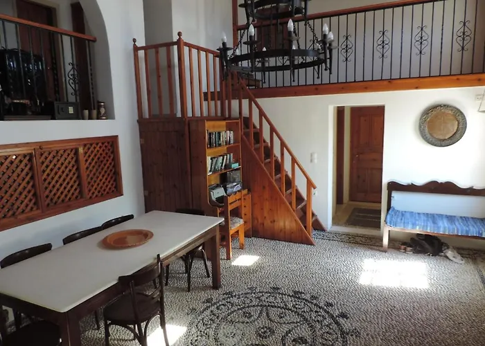 Anna Maria Villa Líndos